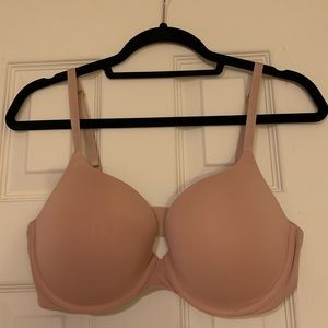 NWOT Victoria’s Secret T-Shirt Bra